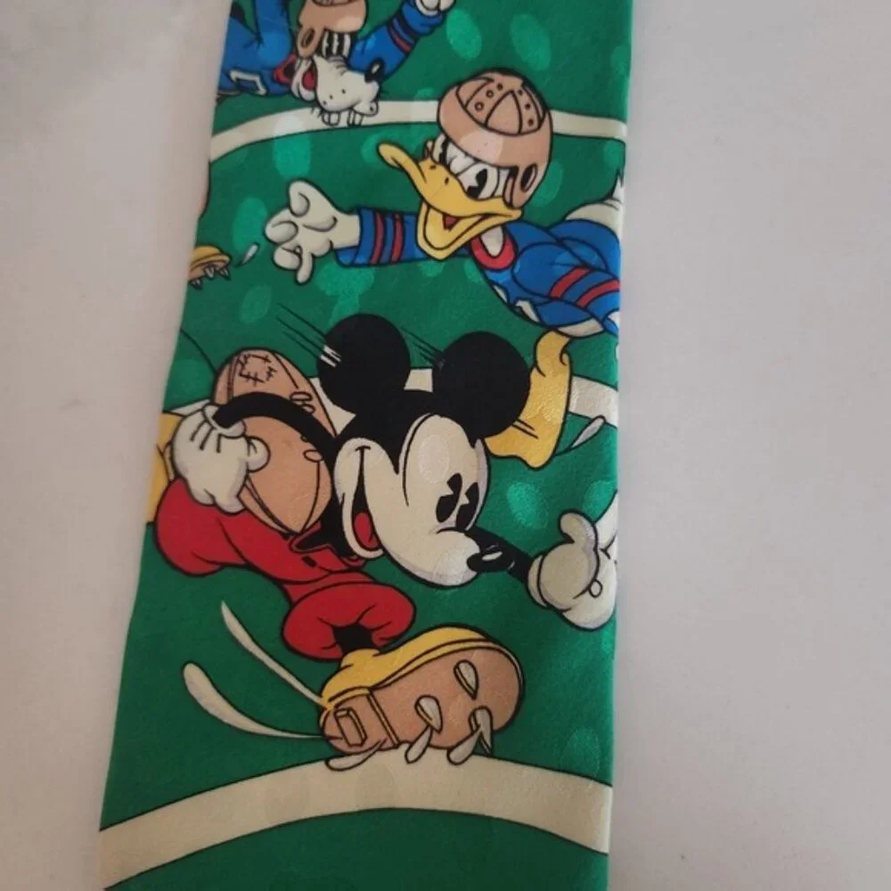 Disney Mickey Mouse Donald‎ Duck Football Silk Tie The Disney Store Mens